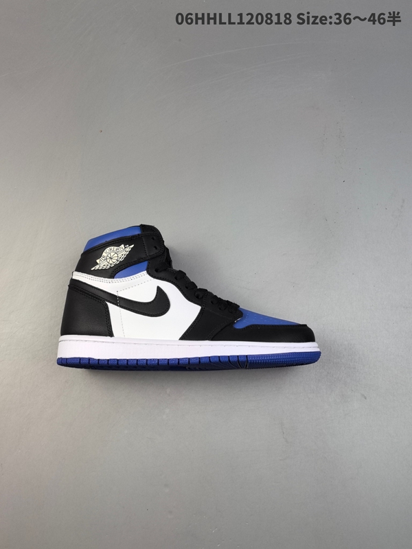 ナイキ靴正面デザイン